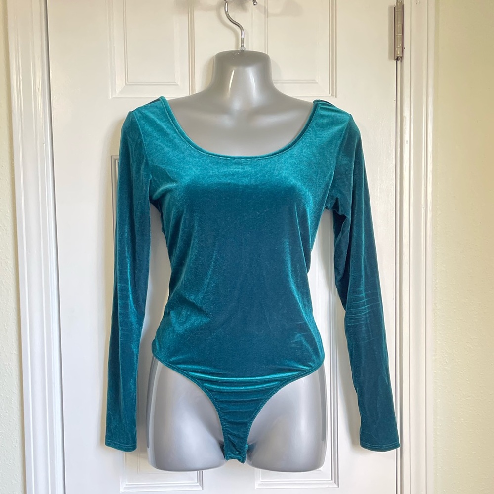 Poof New York Woman Long-Sleeve Bodysuit